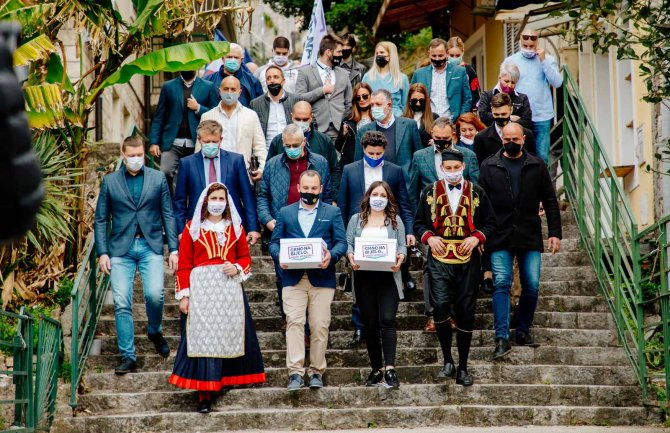 Crno na bijelo – Može Bokeški: Pravac djelovanja lokalne uprave u Novom mora biti ekološki