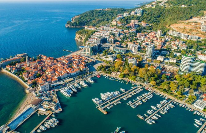 Vlada raskida ugovor za Luku Budva i vraća je Morskom dobru