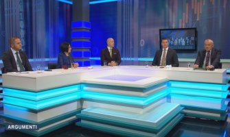 Adžić: Pad Vlade ako Krivokapić povuče predlog 