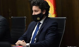 Abazović: Ne vidim ništa sporno u potpisivanju ugovora sa SPC, nisam još vidio njegov sadržaj