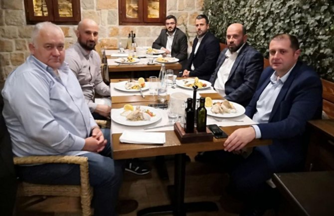 Čađenović razgovarao sa Reisom Fejzićem o povraćaju zemljišta Islamskoj zajednici u Pljevljima