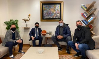 Abazović sa Pekovićem i Radovićem: Crna Gora prepoznata kao zemlja košarke