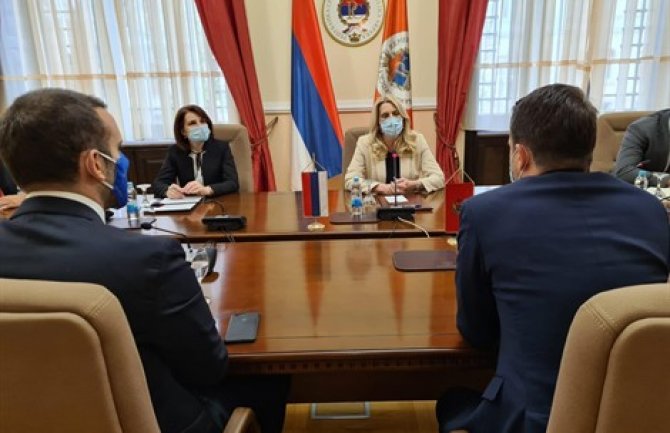 Dobre komšije: Milatović i Spajić pozvali građane iz Republike Srpske i BiH da ove godine provedu ljetnji odmor u Crnoj Gori