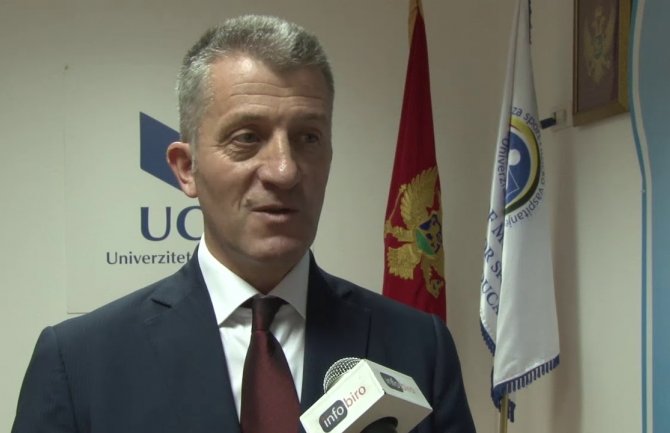 Kandidat za člana Savjeta RTCG, Veselin Drljević optužen da je plagirao doktorsku disertaciju?