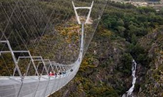 Otvoren najduži viseći pješački most na svijetu, atrakcija vrijedna 2,3 miliona eura(VIDEO)
