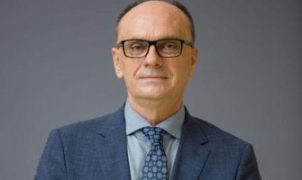 Škrelja: Abazović svojim neznanjem nastavlja da blamira našu državu