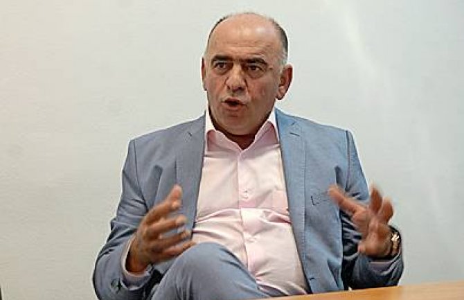 Sjutra počinje masovna vakcinacija 