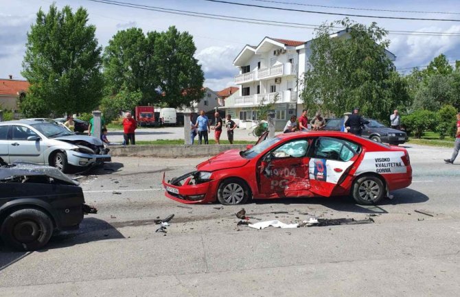 Lančani sudar u Podgorici, povrijeđene tri osobe