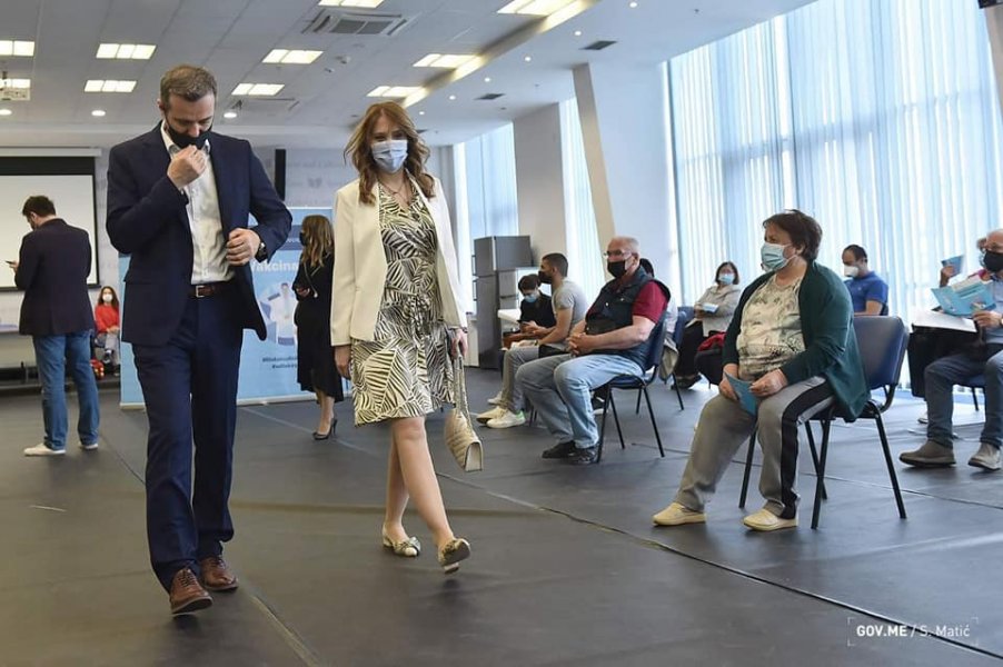 18212777916484271320333926807603367821853115n