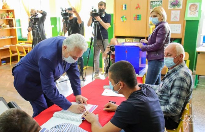 Krivokapić glasao u Bijeloj