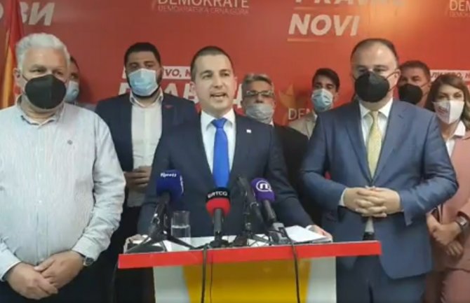 Bečić: Istorijski rezultat, Katić: Herceg Novi zadao posljednji udarac DPS-u