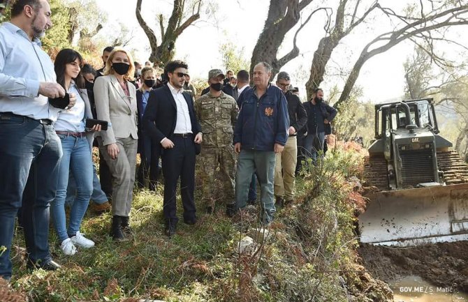  Crno na bijelo: Podržaćemo predlog Zakona o otklanjanju posljedica oduzimanja uvale Valdanos, opšta dobrobit građana Crne Gore na prvom mjestu