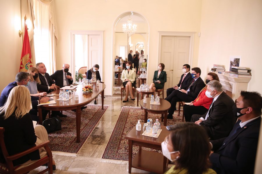 sastanaksaambasadorima2