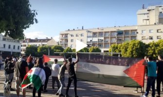 U Podgorici održan protest podrške Palestini: Koliko je za vas jeftina njihova krv u mjesecu Ramazana? 