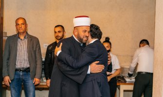 Abazović sa Fejzićem: Budimo plemeniti, šireći ideju mira i solidarnosti