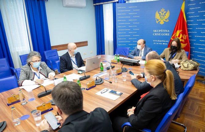  Komunalna inspekcija ima mogućnost da kažnjava zbog kršenja mjera