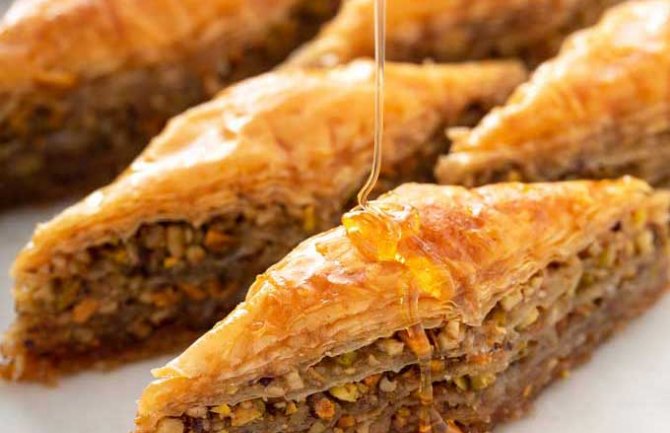 Njeno slatko veličanstvo - baklava