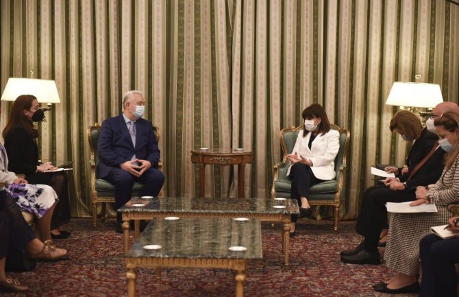 Grčka želi da pomogne Vladi CG na putu ka EU