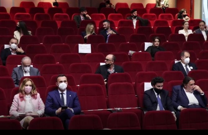 U Ulcinju održan koncert u znak zahvalnosti zdravstvenim radnicima