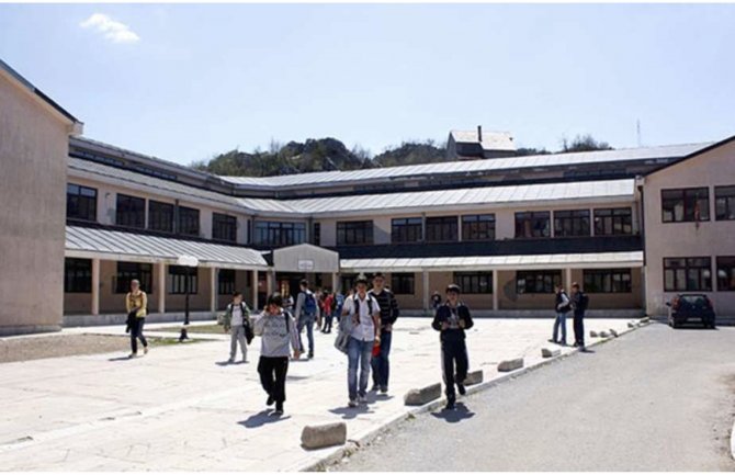 Sindikat: Nastavnica Vujović nije zloupotrijebila učenike u političke svrhe