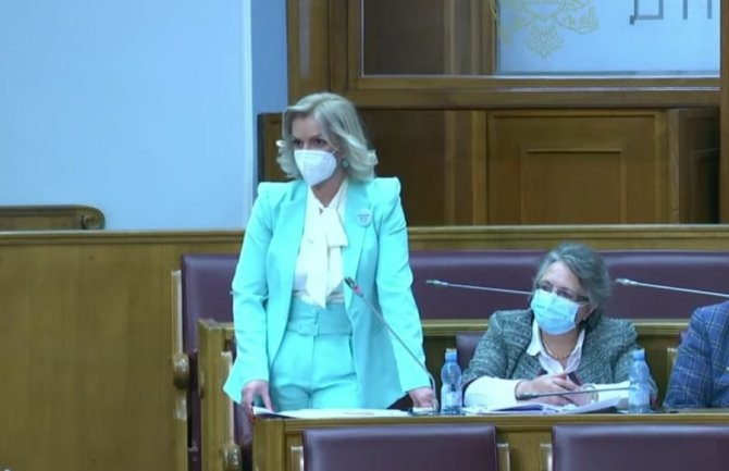 Vakcinisani ne moraju da nose maske,ostalima kazne od 30 do 30.000 eura, zatvaraće lokale koji ne poštuju mjere na tri dana 