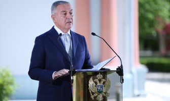 Imenovanje ambasadora bez saglasnosti Đukanovića bilo bi poigravanje sa ugledom države