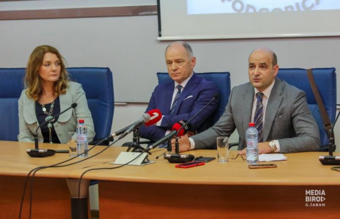 Begović: Svako će se pitati kako je moguće da je u jednoj državi obustavljen rad onih koji štite prava obespravljenih