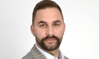 Muratović: Ministre, ne pravdajte vlastitu nesposobnost zamjenom teza