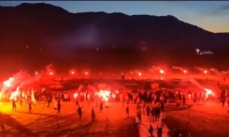 U Mojkovcu razvijena crnogorska zastava (Video)