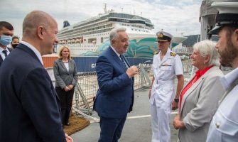 Krivokapić posjetio fregatu Kraljevske ratne mornarice Ričmond