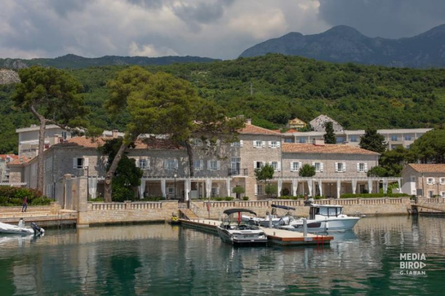 HercegNoviLazureHotelMarina