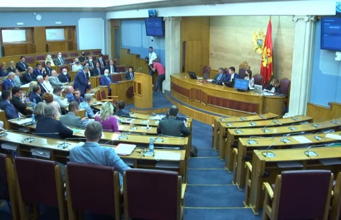 Krapović: Demokrate će glasati za smjenu Leposavića ukoliko se na sjednici ne pojavi DPS