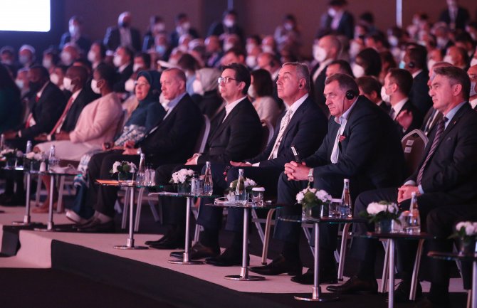  Đukanović prisustvuje inauguralnoj sesiji Antalijskog diplomatskog foruma