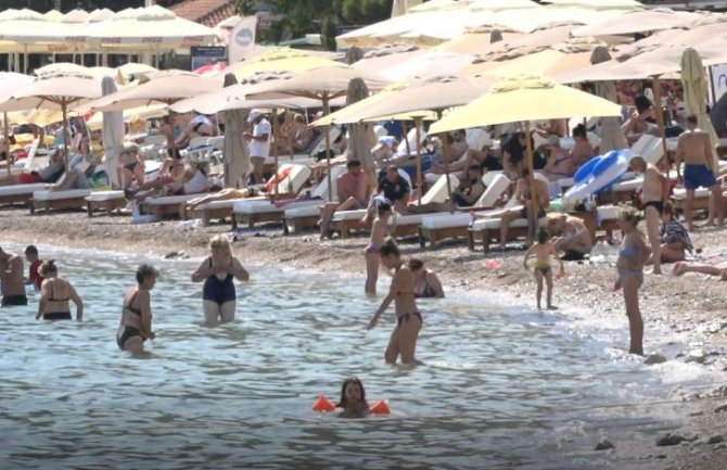 Monstat: 810,87 hiljada noćenja u julu u kolektivnom smještaju