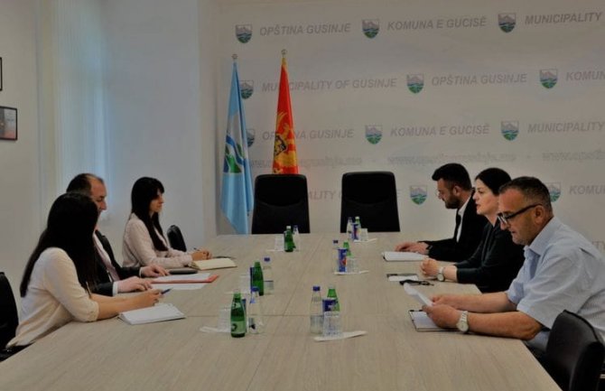 Stijović u posjeti opštini Gusinje: Razvijena infrastruktura preduslov za razvoj poljoprivrede