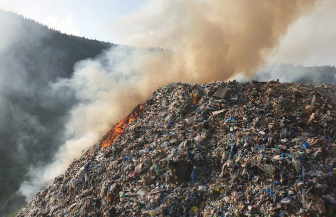 Rožajska URA: Dim koji dolazi sa deponije Mostina truje građane, nadležni da pronađu rješenje