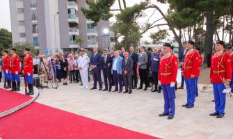 Đukanović prisustvovao otvaranju spomen-obilježja na mjestu nekadašnjeg koncetracionog logora  u Baru