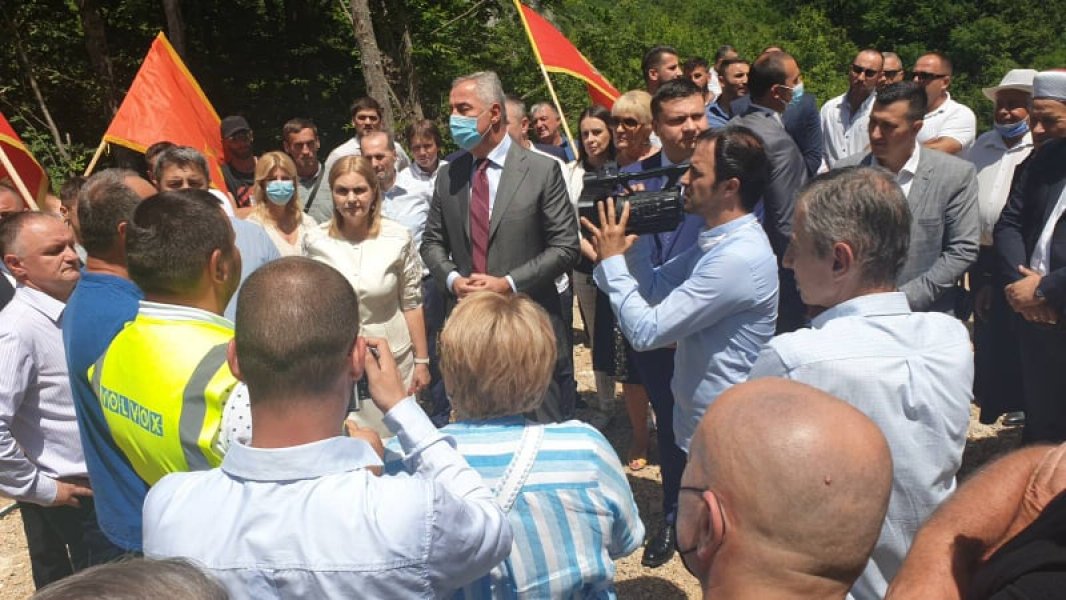 2056679481475296976140003205286152564723840n