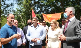 Đukanović u Bijelom Polju, obišao radove u sklopu budućeg turističkog kompleksa Đalovića pećine