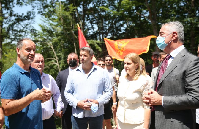 Đukanović u Bijelom Polju, obišao radove u sklopu budućeg turističkog kompleksa Đalovića pećine