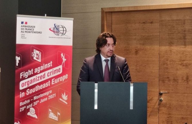 Sekulović: Saradnja državnih organa i međunarodnih partnera ključ borbe protiv organizovanog kriminala