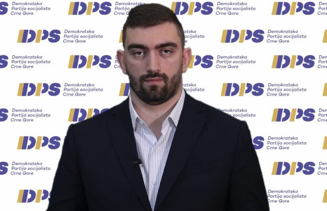 Klikovac: Dok raste siva ekonomija i stagnira razvoj, Vlada bez plana vodi pogubnu politiku po građane