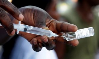 Indija: Umjesto vakcine pacijentima ubrizgavali slanu vodu 