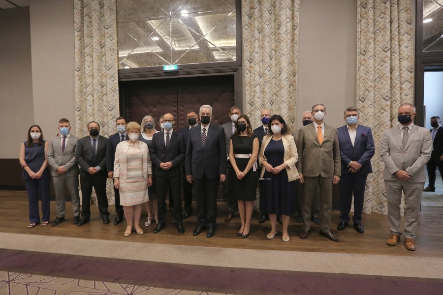 51300027048ff8391a4ceo