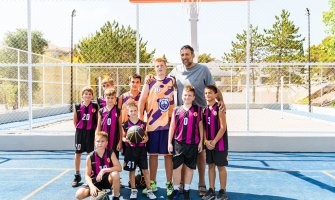 Divac i Luštica Bay predstavili košarkaški kamp 