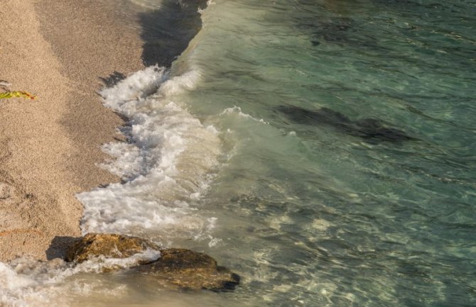 Morska voda na većini crnogorskih kupališta ispravna i bezbjedna za kupanje