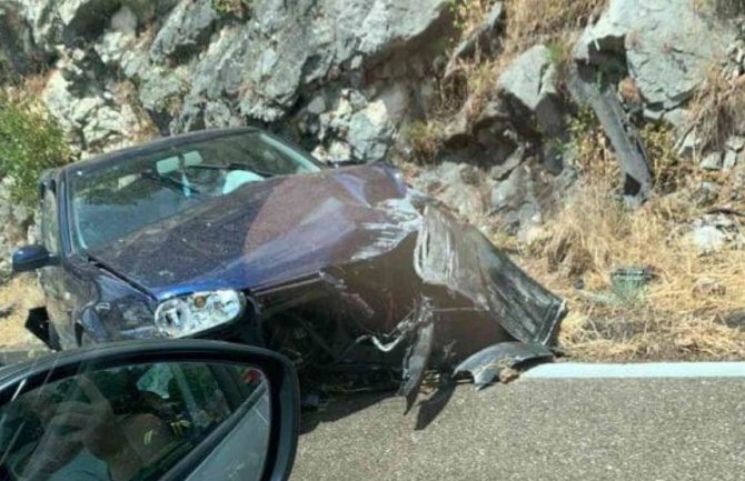 Saobraćajna nezgoda između Perasta i Orahovca