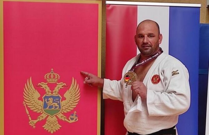  Dejan Vukčević osvojio zlatnu medalju na Evropskom prvenstvu u Njemačkoj!