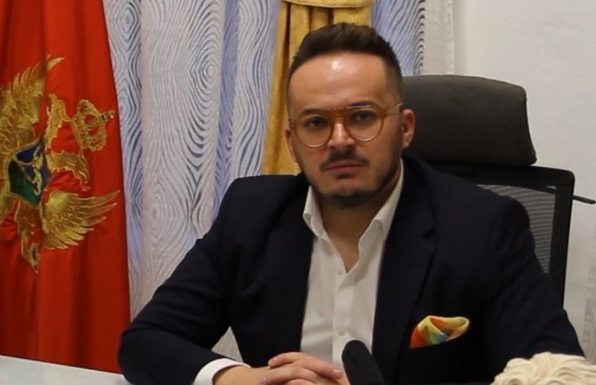 Pavićević: Dodik već duže ima problema i sa samim pomenom Crne Gore