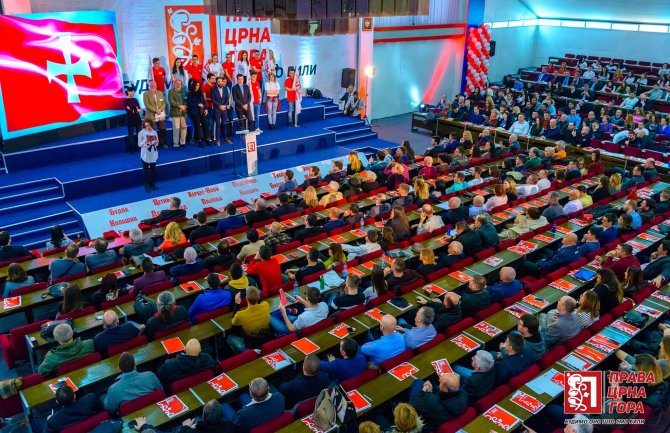 Prava Budva: Careviću, demokratija nije poslušništvo,za razliku od vas mi ne zloupotrebljavamo srpstvo